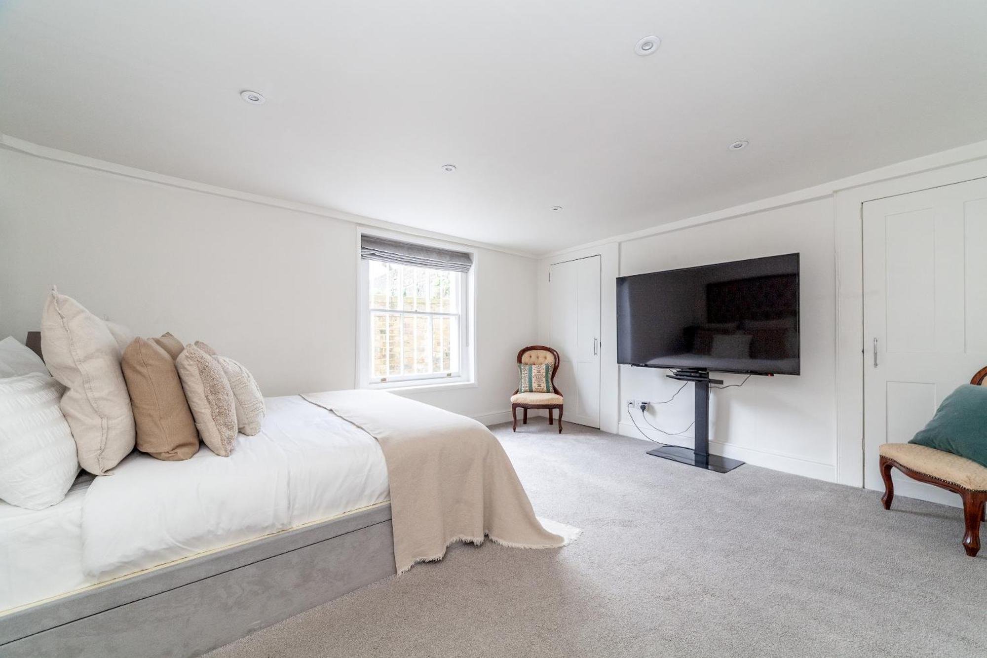 The New Cross Premier Rooms London Exterior photo